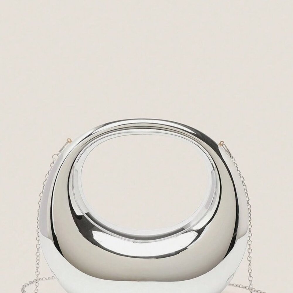 Half moon Handbag - Picture 5 of 10
